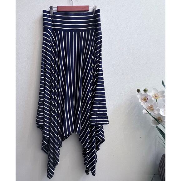 Cabi Womens Asymmetrical Striped Twirl Skirt Navy Blue white Stripe Size Medium - Picture 1 of 5